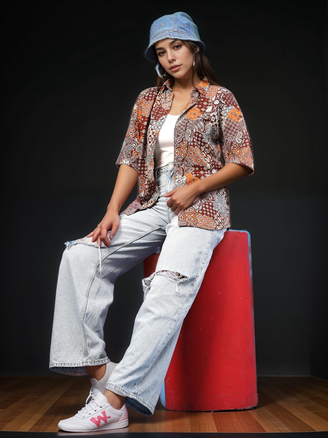 TerraDesi Elegant Paisley Cutaway Collar Shirt Main image