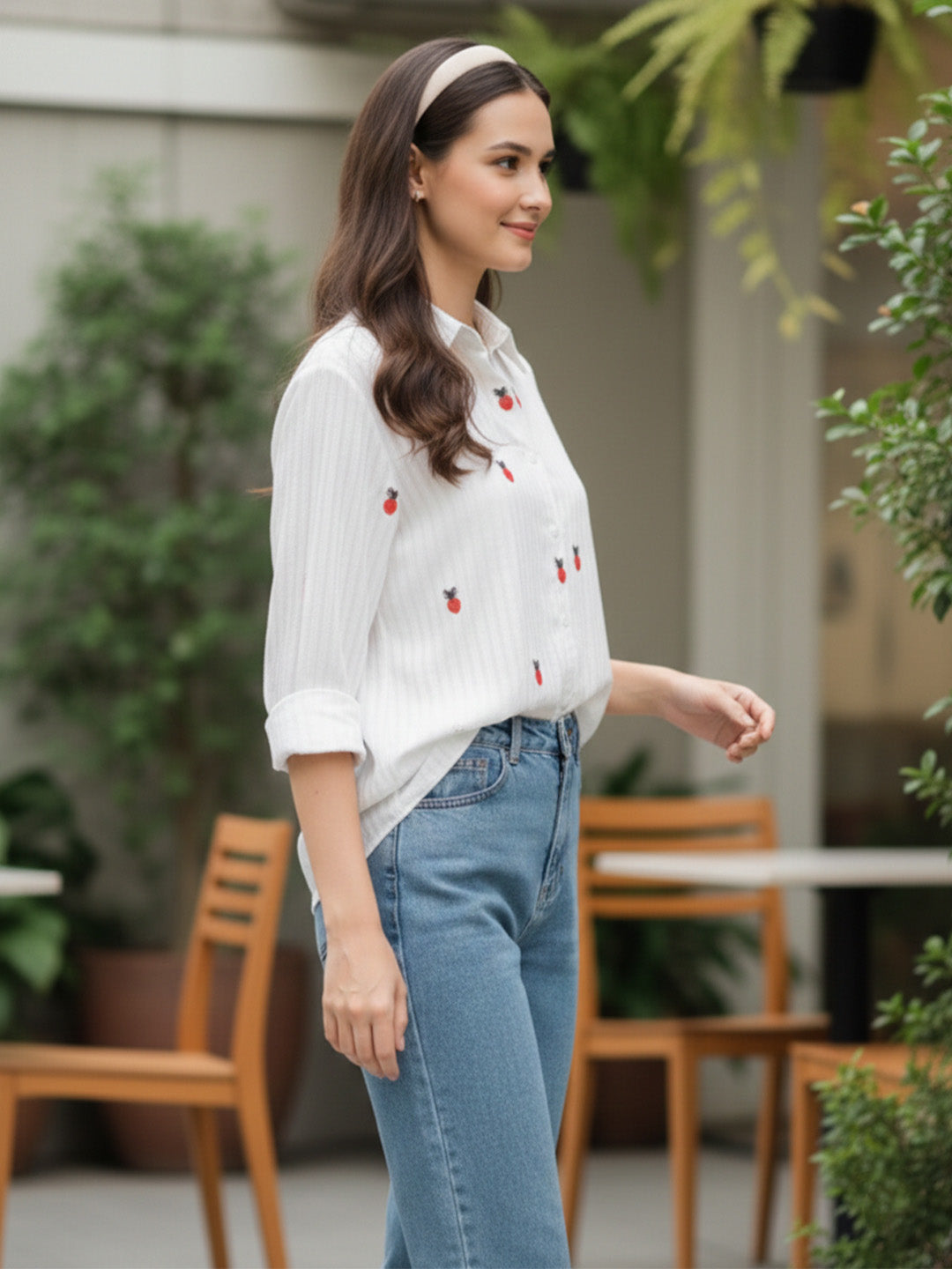 Elegant White Dobby Shirt with Pineapple Embroidery for Women – Regular Fit Casual & Weekend Wear Secondary image