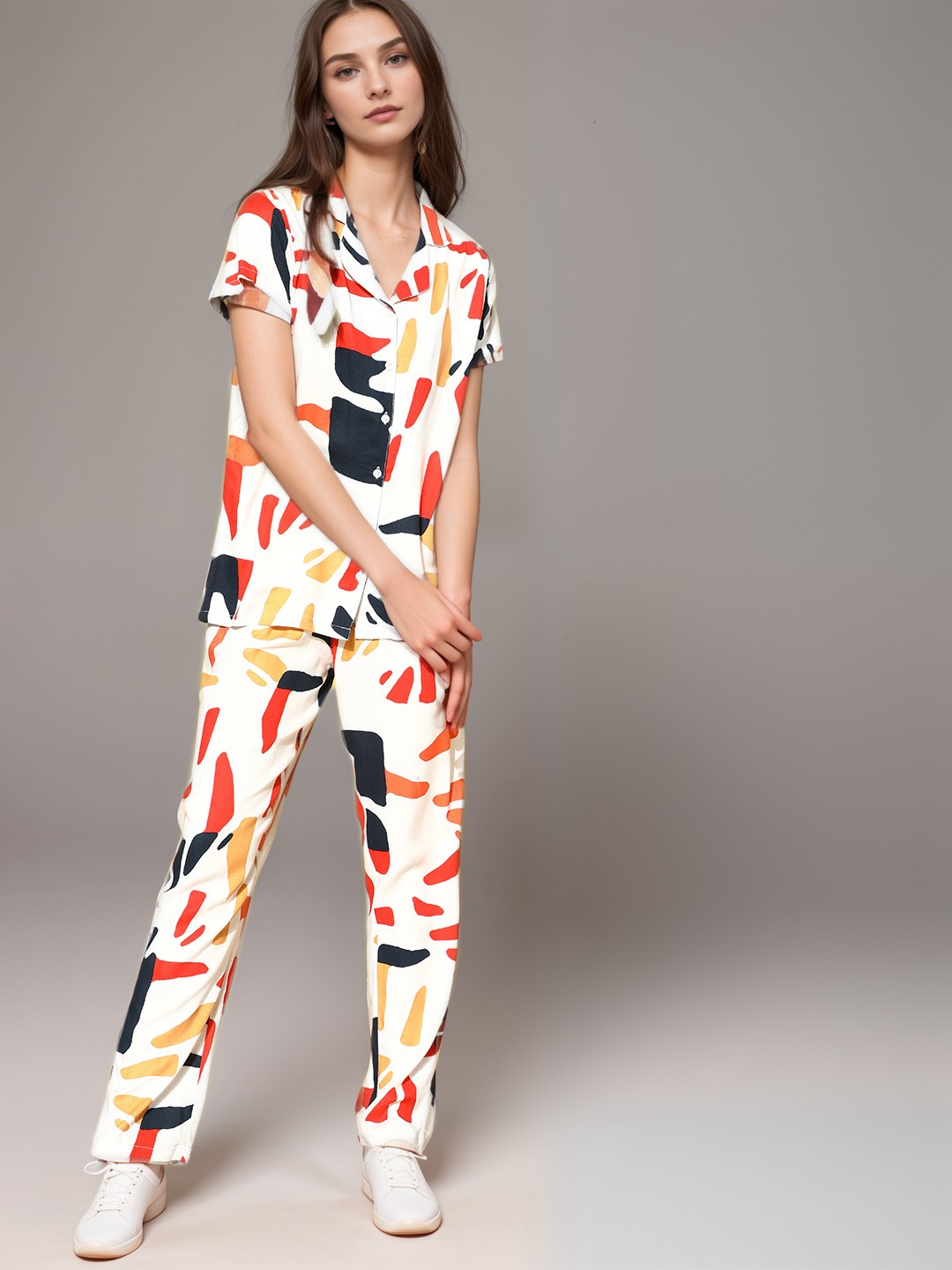 TerraDesi Women Modern Classic White Printed Night Suit